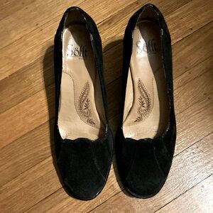 Sofft black suede heels size 8M